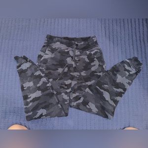 Lululemon scuba joggers